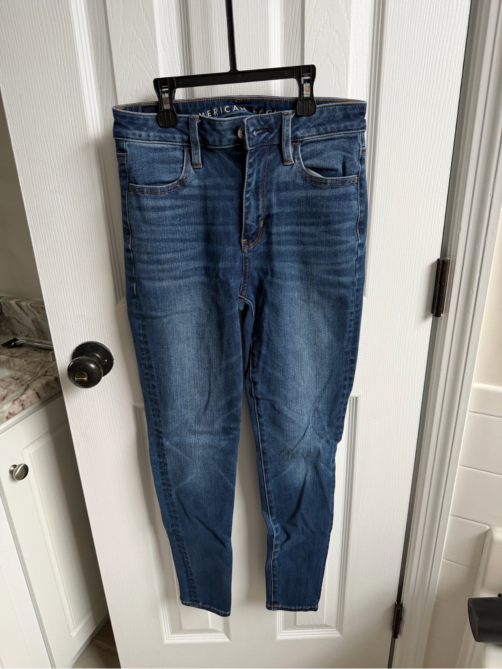 American Eagle Outfitters Women's Mid/Dark Blue Skinny Jeans